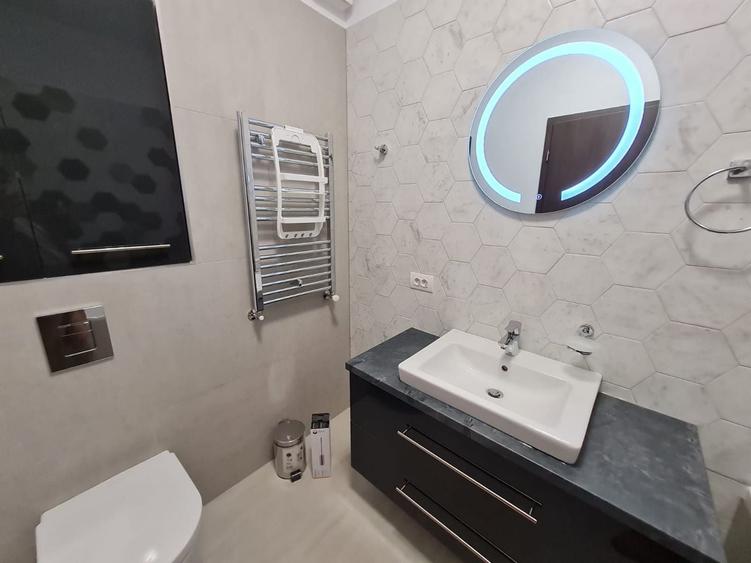 Apartament cu 2 camere decomandat, mobilat în Take Ionescu