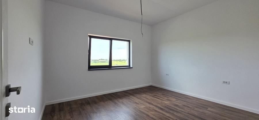 Casă cu 4 camere cu Teren 523 Mp în Clinceni