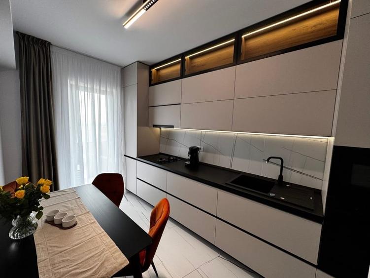 Apartament cu 2 camere decomandat, mobilat în Metalurgiei