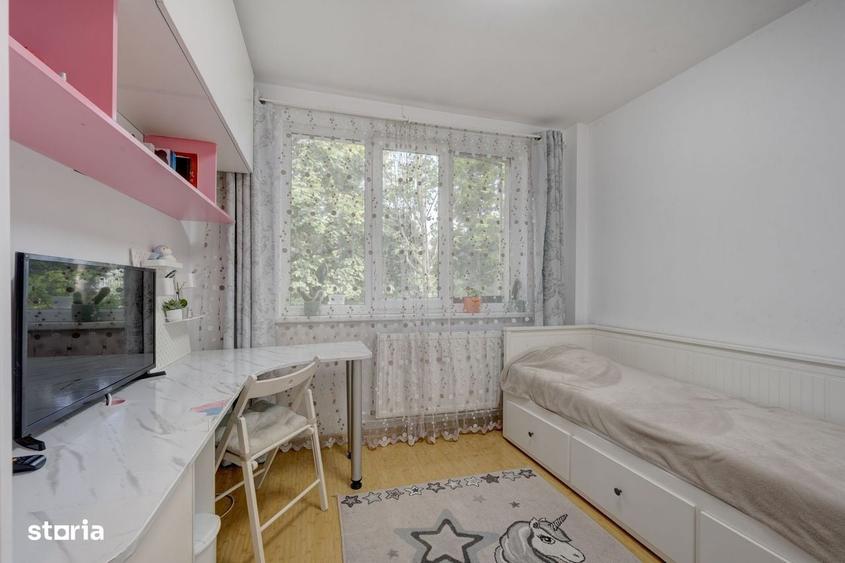 Apartament cu 4 camere decomandat în Berceni