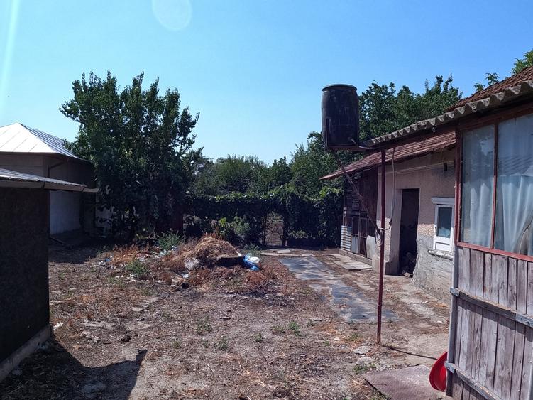 Casă individuală cu 6 camere cu Garaj în Slobozia