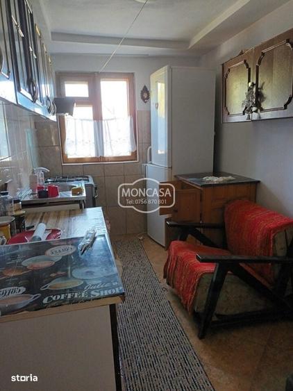 Casă cu 3 camere cu Teren 1335 Mp în Central