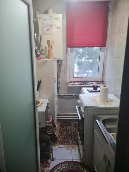 Apartament cu 2 camere semidecomandat în Micro 19