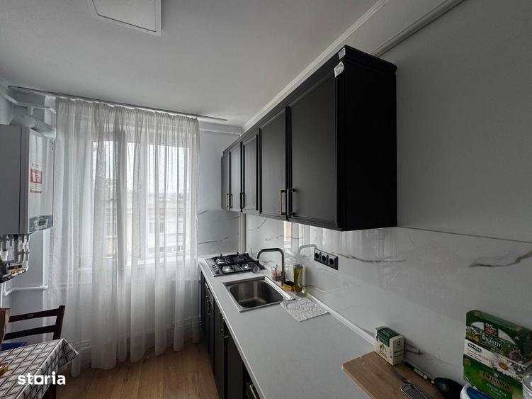Apartament cu 2 camere decomandat în Frații Golești