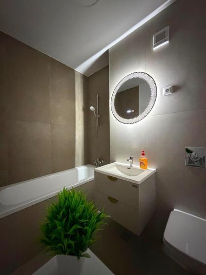 Apartament cu 2 camere decomandat în Central