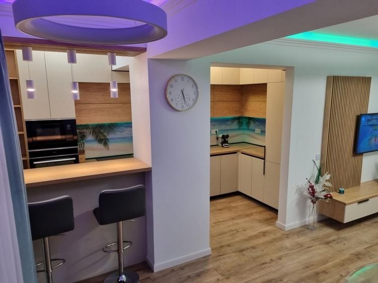 Apartament cu 2 camere decomandat în Exterior Vest