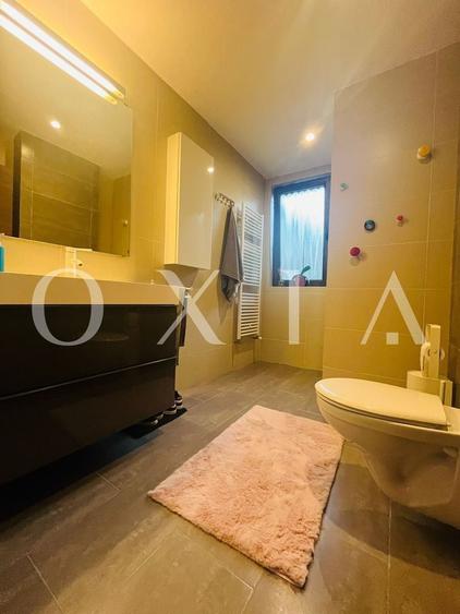 Duplex cu 5 camere cu Canalizare în Dumbrăvița