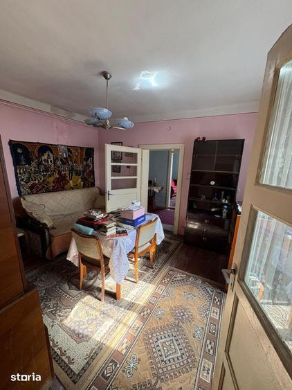 Casă cu 3 camere cu Teren 320 Mp în Lazaret