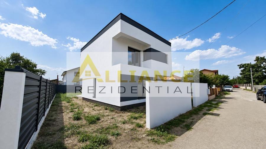 Casă individuală cu 4 camere cu Canalizare în Berceni