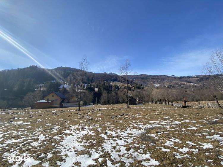 Teren de 2694 mp, în Rucăr