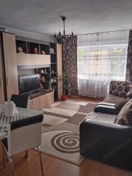 Apartament cu 3 camere decomandat în Rădăuți