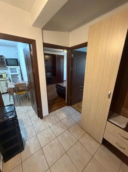 Apartament cu 2 camere decomandat, mobilat în Eroii Revoluției