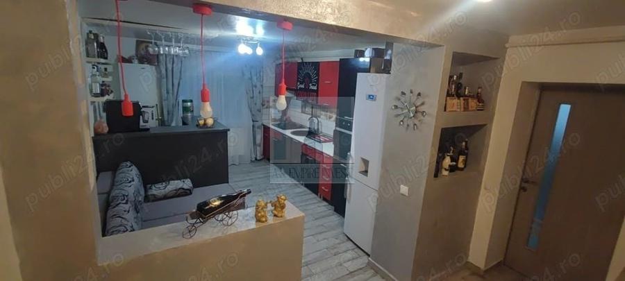 Apartament cu 3 camere decomandat, mobilat în Uzina 2