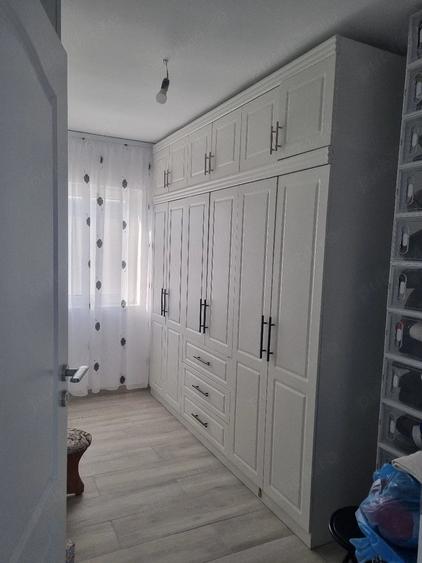 Casă cu 4 camere cu Teren 300 Mp în Exterior Vest