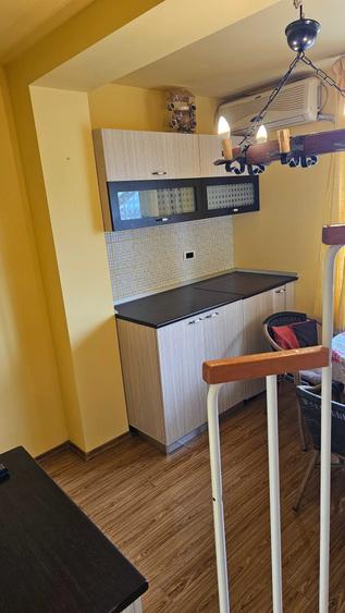 Apartament cu 2 camere decomandat în Sârbi