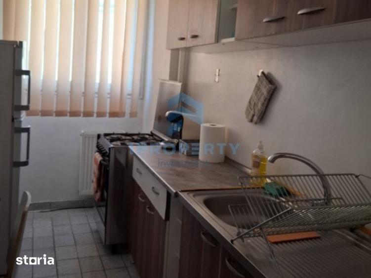 Apartament cu 2 camere semidecomandat în Centrul Civic