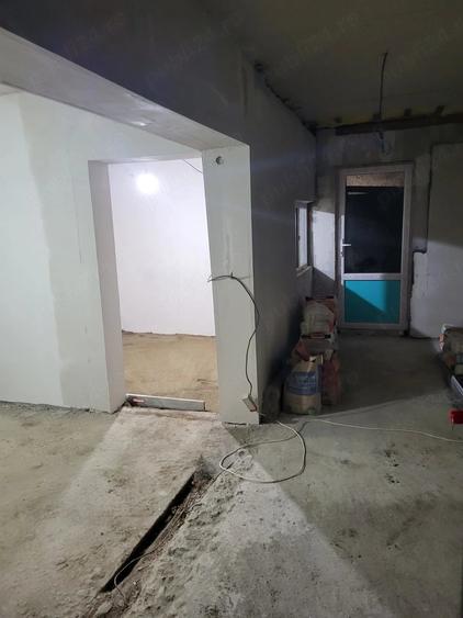 Casă cu 3 camere cu Teren 370 Mp în Central
