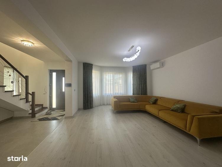 Casă cu 4 camere în Păulești