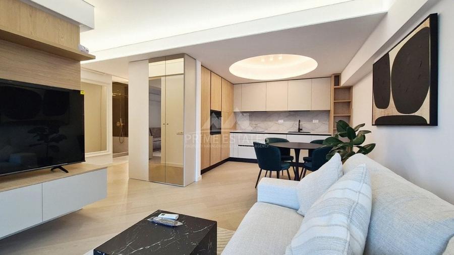 Apartament cu 3 camere decomandat, mobilat în Pipera