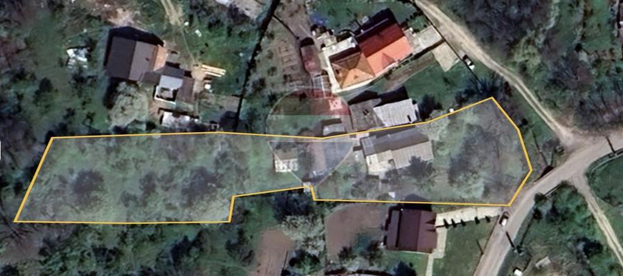 Casă individuală cu 5 camere cu Teren 3056 Mp în Sud