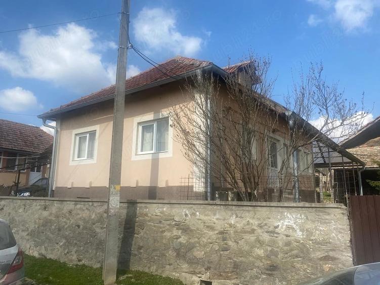 Casă cu 3 camere cu Teren 1600 Mp în Șușița (Breznița-Ocol)