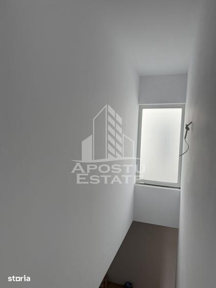 Casă cu 4 camere cu Teren 240 Mp în Ghiroda