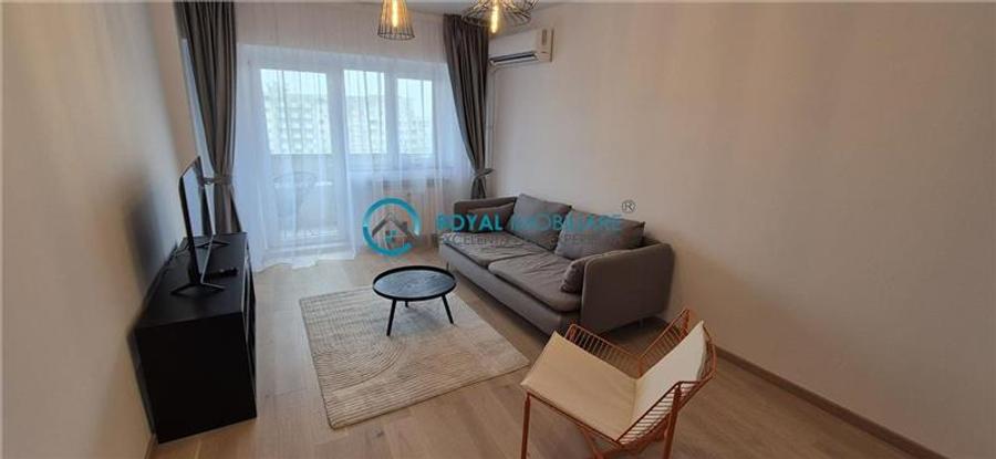 Apartament cu 2 camere decomandat, mobilat în Republicii
