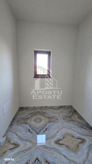 Casa de vanzare spatioasa, 5 camere si 3 bai, Giarmata, Comision 0 - 7
