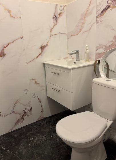Apartament cu 3 camere în P-ța Unirii