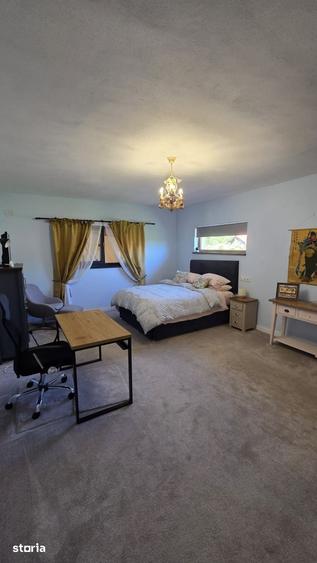 Casă cu 3 camere cu Teren 4400 Mp în Valea Vinului