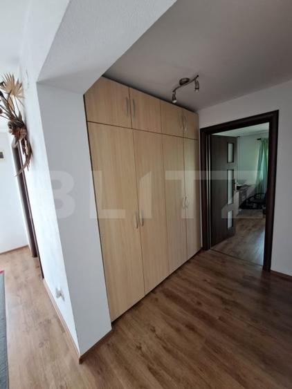 Casă individuală cu 6 camere cu Garaj în Zărnești
