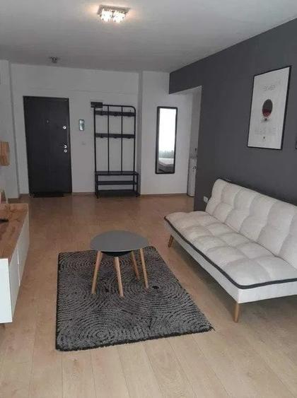 Apartament cu 2 camere semidecomandat, mobilat în Popas Păcurari