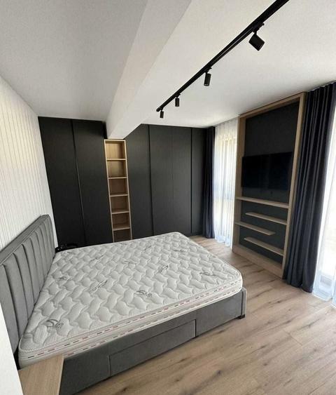 Apartament cu 4 camere în Pipera