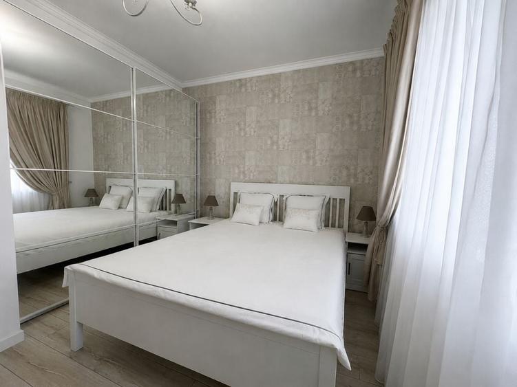 Casă cu 4 camere cu Teren 100 Mp în Central