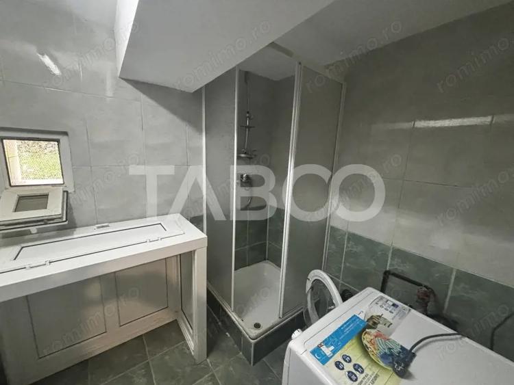 Casă cu 5 camere cu Teren 250 Mp în Cisnădioara