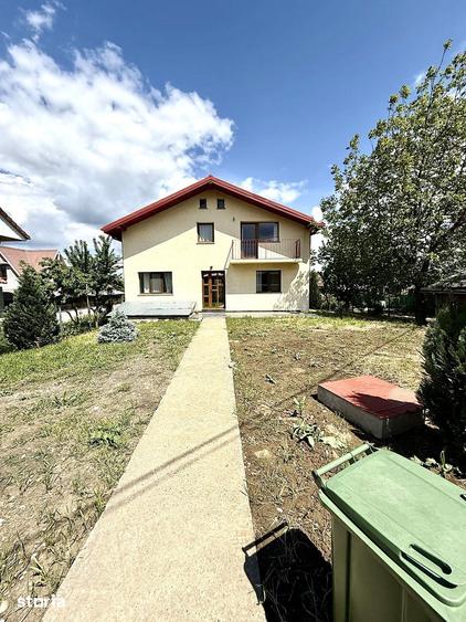 Casă cu 5 camere cu Teren 1500 Mp în CFR
