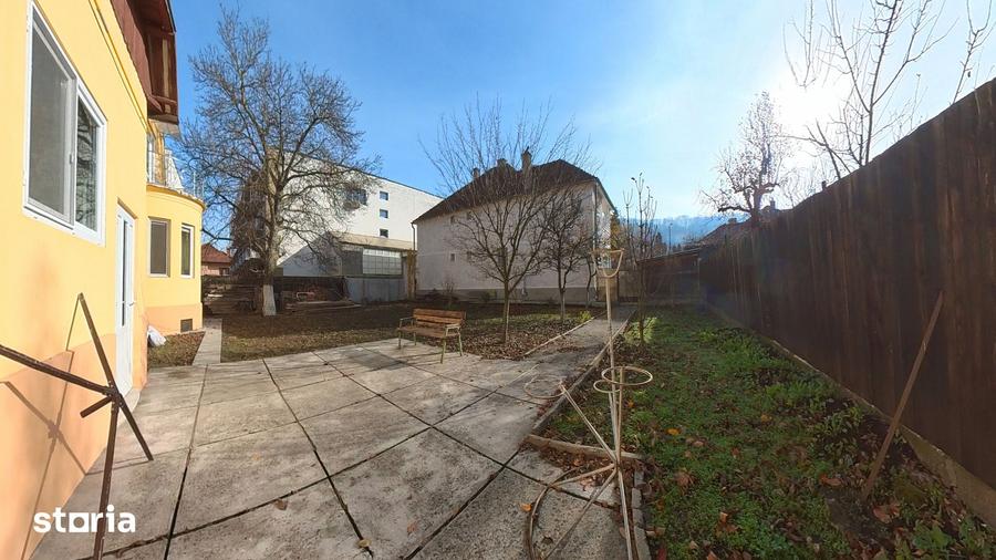 Vila tip Duplex in centrul istoric Brasov, cu 70% din terenul de 900mp - 1
