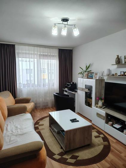 Apartament cu 2 camere decomandat în Sebastian