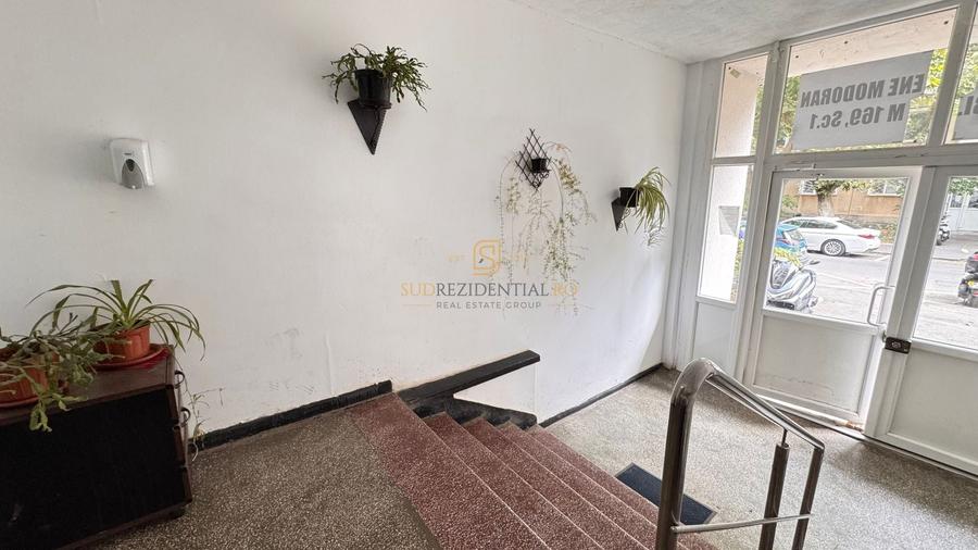 Apartament cu 3 camere decomandat în Rahova