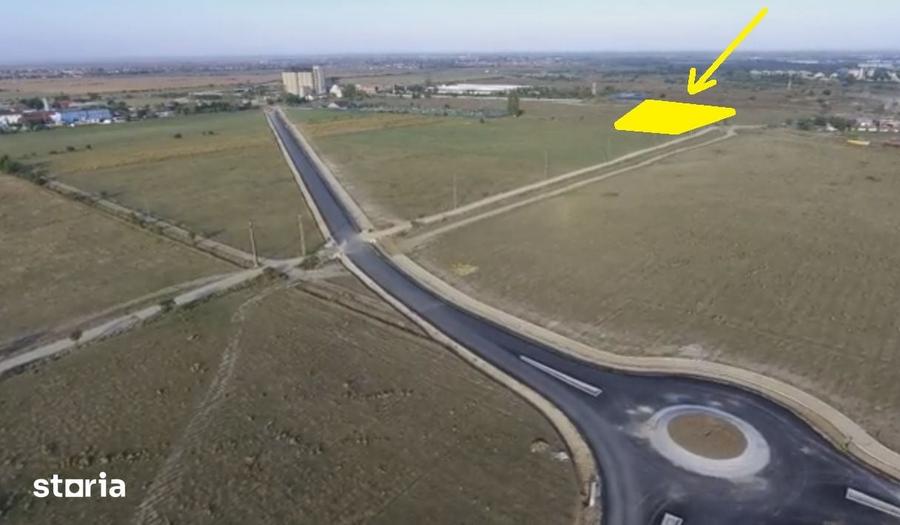 Teren de 4200 mp, în Iosia