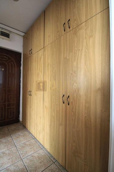 Apartament cu 2 camere semidecomandat, mobilat în Medicină