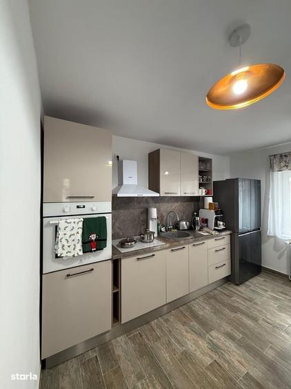 Casă cu 4 camere cu Teren 3885 Mp în Izgar