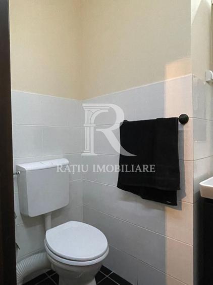 Apartament cu 3 camere decomandat, mobilat în Ultracentral