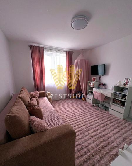 Apartament cu 3 camere decomandat, mobilat în Girocului
