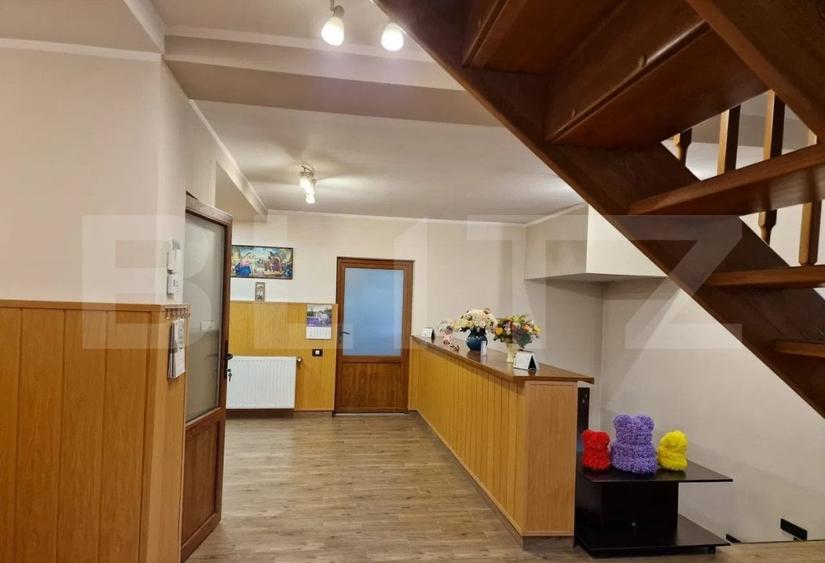Casă individuală cu 11 camere cu Teren 906 Mp în Brașovul Vechi