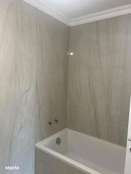 Casă cu 5 camere cu Teren 208 Mp în Central