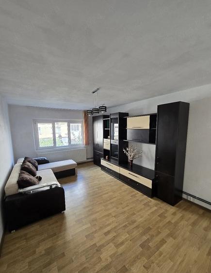 Apartament cu 2 camere decomandat în Nord