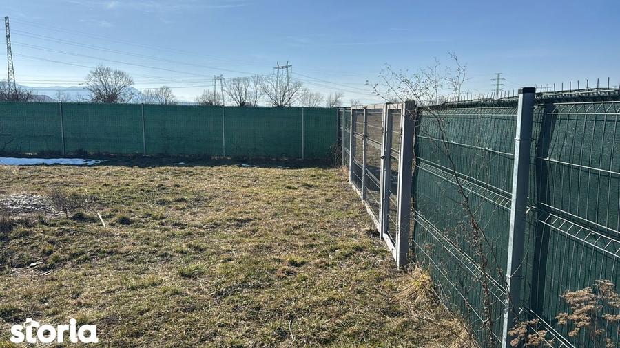 Teren de 1595 mp, în Sânpetru