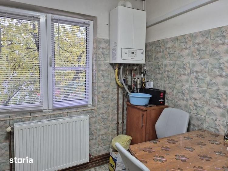 De vanzare apartament cu 2 camere - 1
