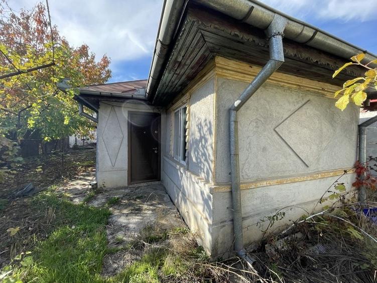 Casă cu 3 camere cu Teren 400 Mp în Central